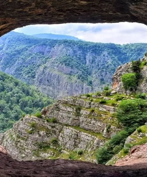 غار دربند رشی، گیلان