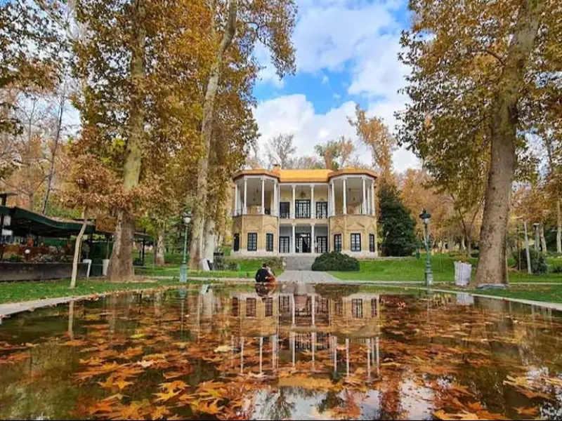کاخ نیاوران