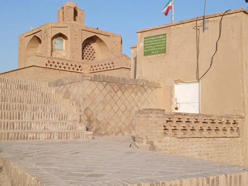 آرامگاه ابن حسام خوسفی - تصویر 1