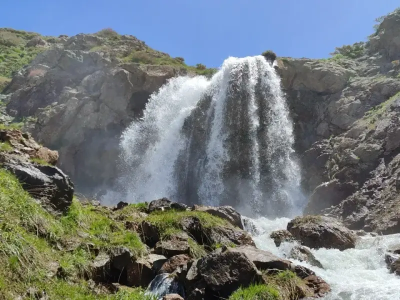 آبشار برقیط