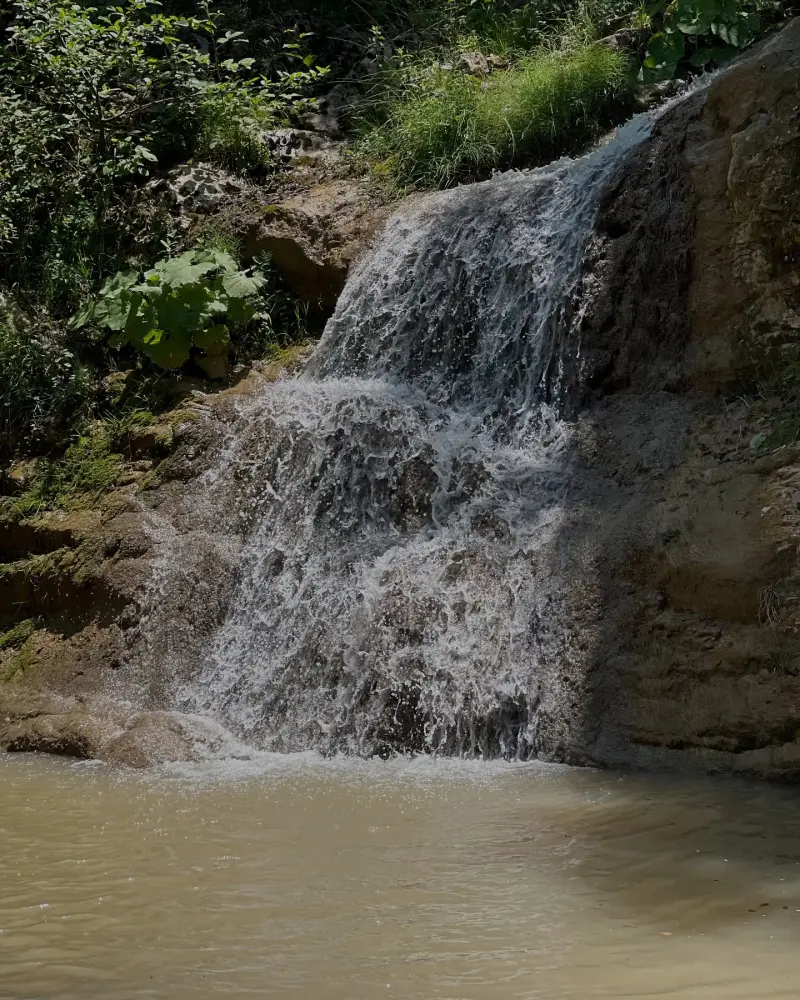 آبشار متکازین تنگه - تصویر 1