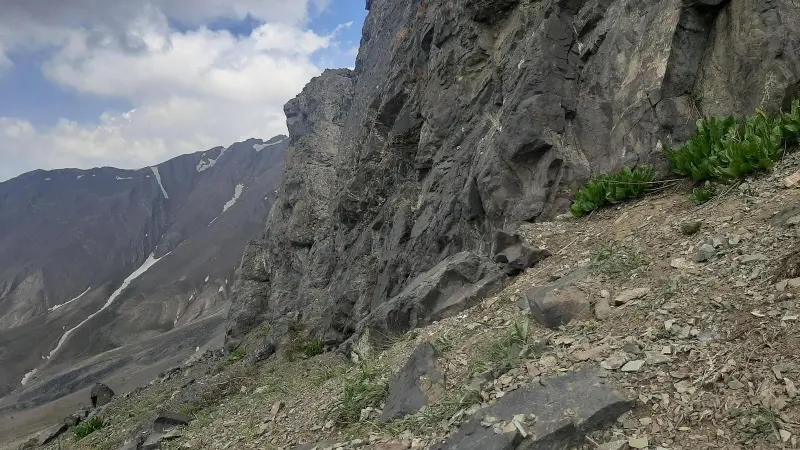 قله ریزان - تصویر 8