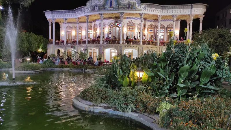 عمارت شاپوری - تصویر 3