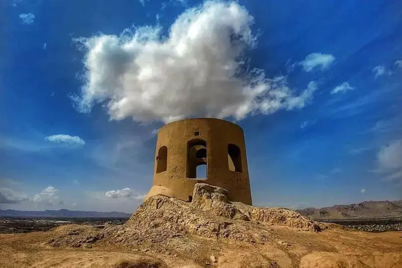 آتشگاه اصفهان - تصویر 1