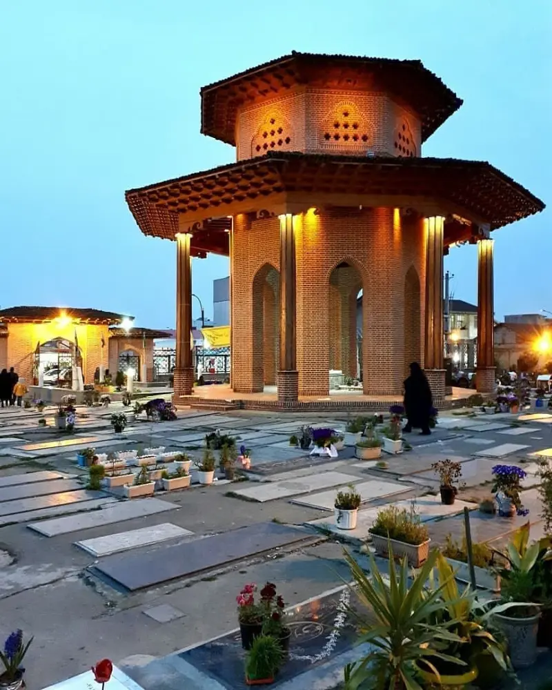 آرامگاه میرزا کوچک خان جنگلی - تصویر 4