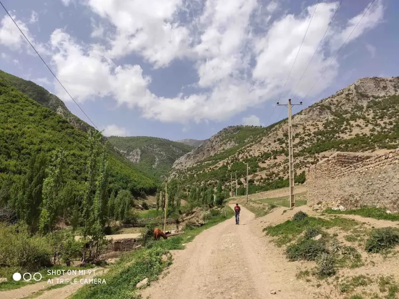 آبشار نام‌نیک - تصویر 1