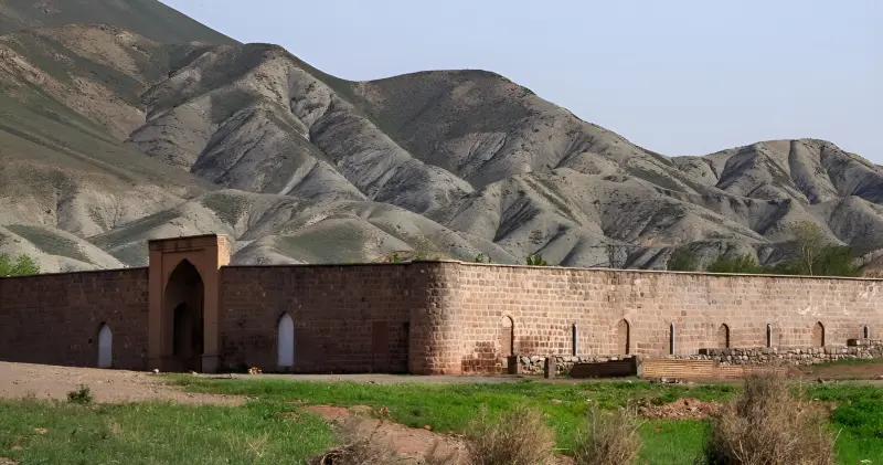 کاروانسرای گویجه بل - تصویر 2