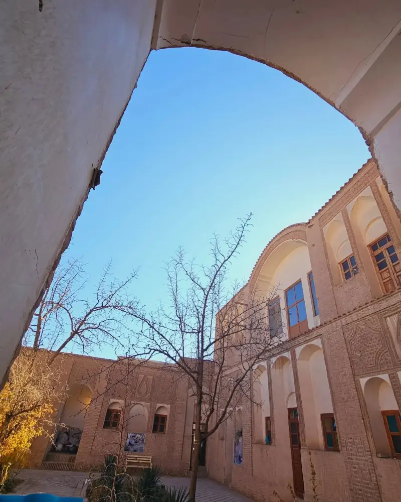 خانه اعتمادی نیا - تصویر 6