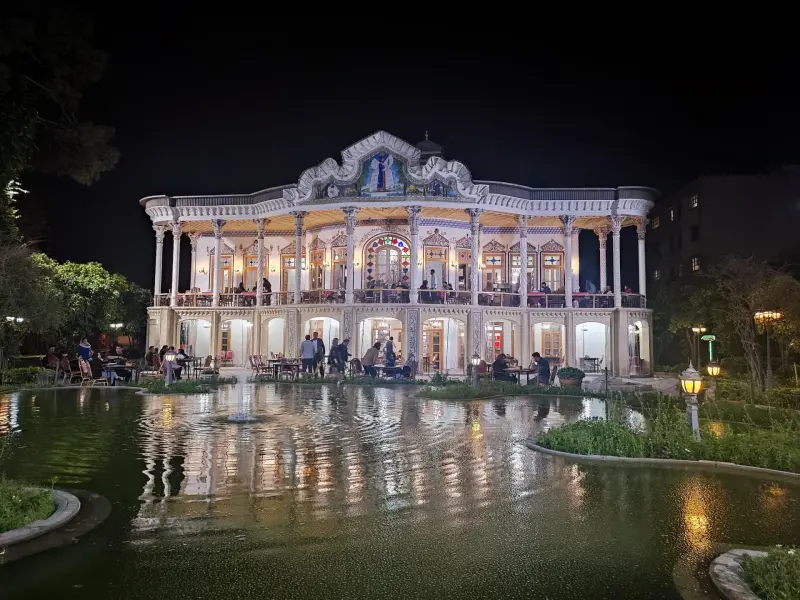 عمارت شاپوری - تصویر 11