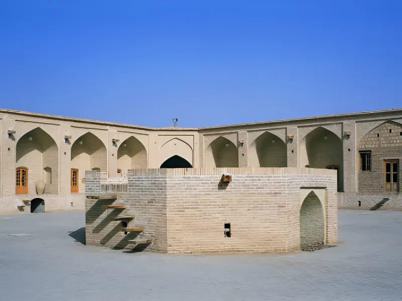 کاروانسرای شاه عباسی میبد