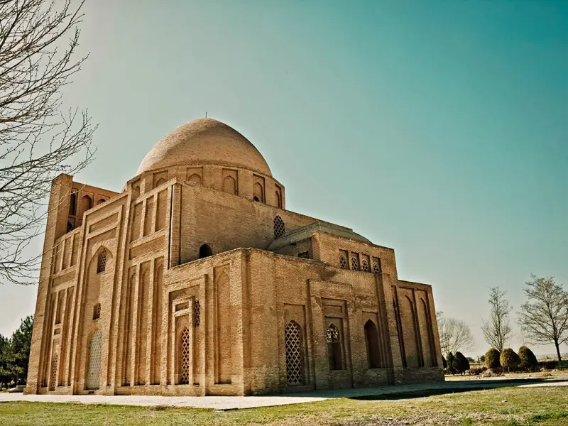 گنبد هارونیه - تصویر 6