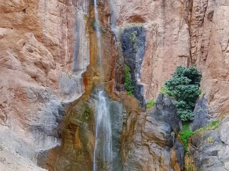 آبشار ایل چوپان