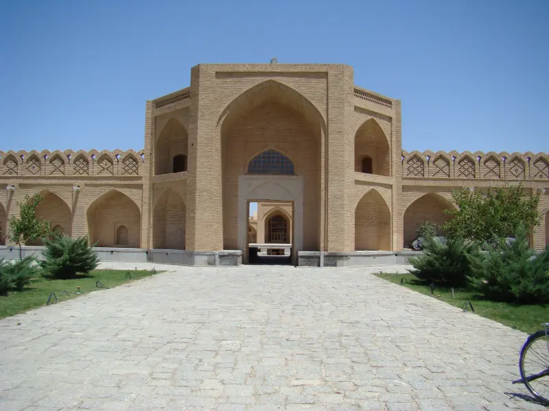 کاروانسرای مادرشاه - تصویر 2