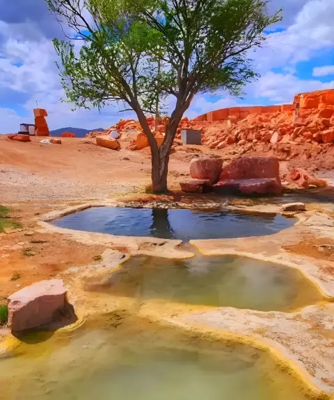 چشمه تلوگری، اصفهان