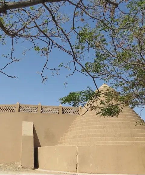 یخدان مویدی، کرمان