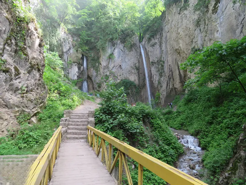 آبشار زیارت - تصویر 1
