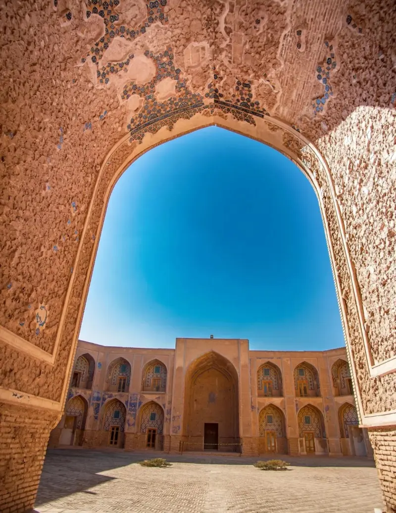مدرسه غیاثیه خرگرد - تصویر 2