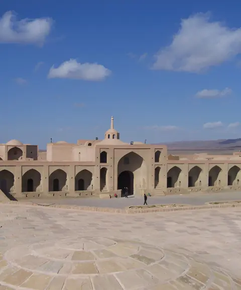 کاروانسرای میامی، سمنان