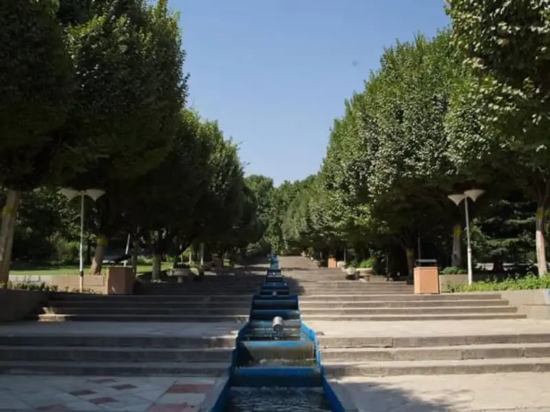 پارک نیاوران - تصویر 1