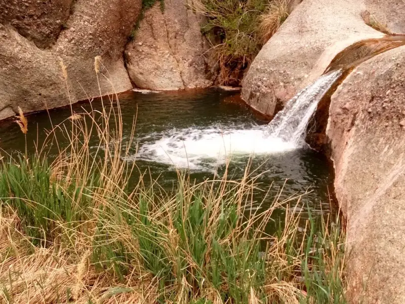 آبشار طلایی مخملکوه - تصویر 2