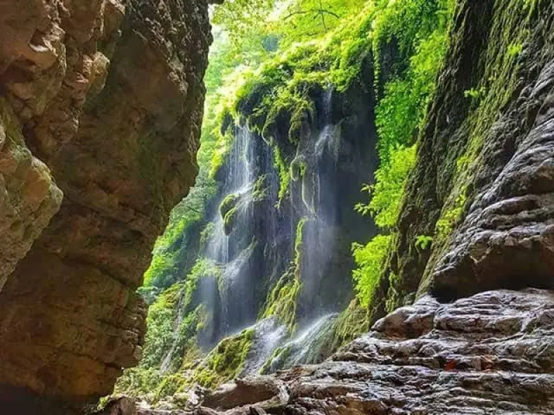 آبشار بهشت باران - تصویر 3