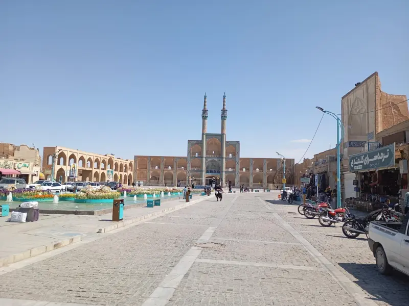 میدان امیر چخماق - تصویر 2