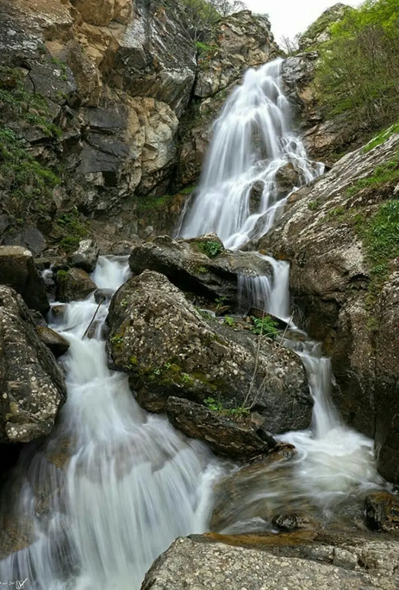 آبشار گلوسنگ - تصویر 1